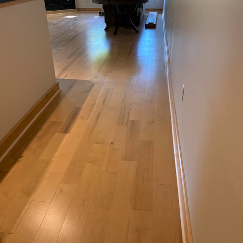 McFarland WI home with hardwood flooring