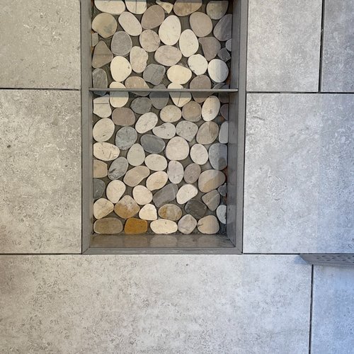 Custom shower details by Bisbee's Flooring