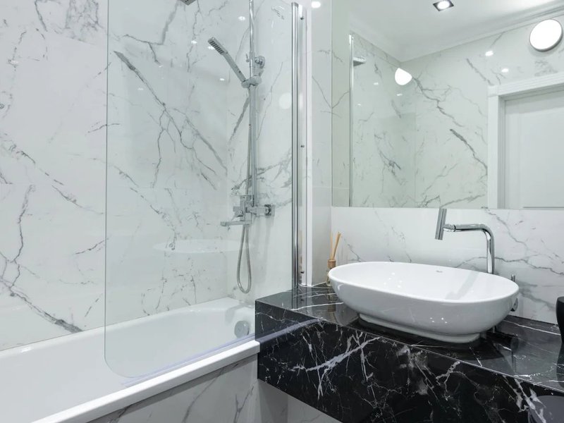 Custom Showers from Bisbee's Flooring Center in McFarland, WI